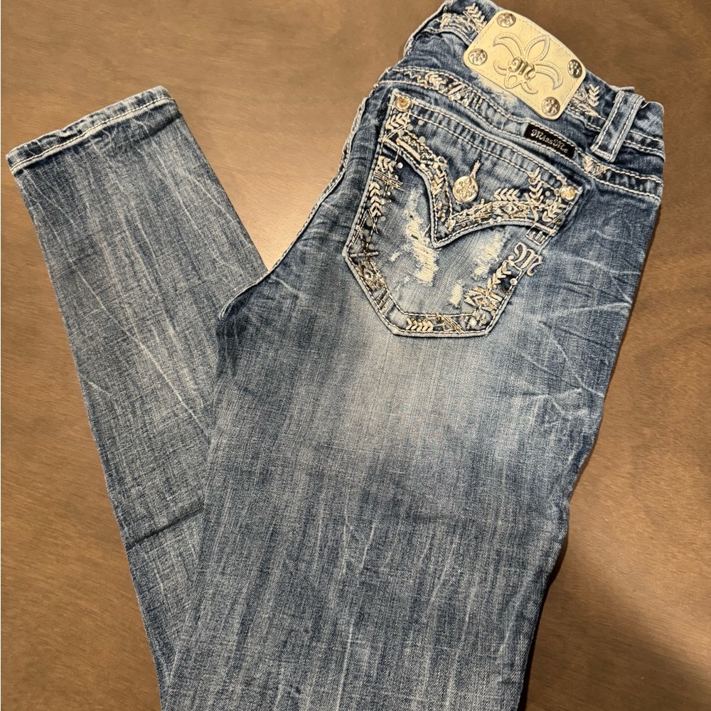 Miss Me Skinny Jeans - 29